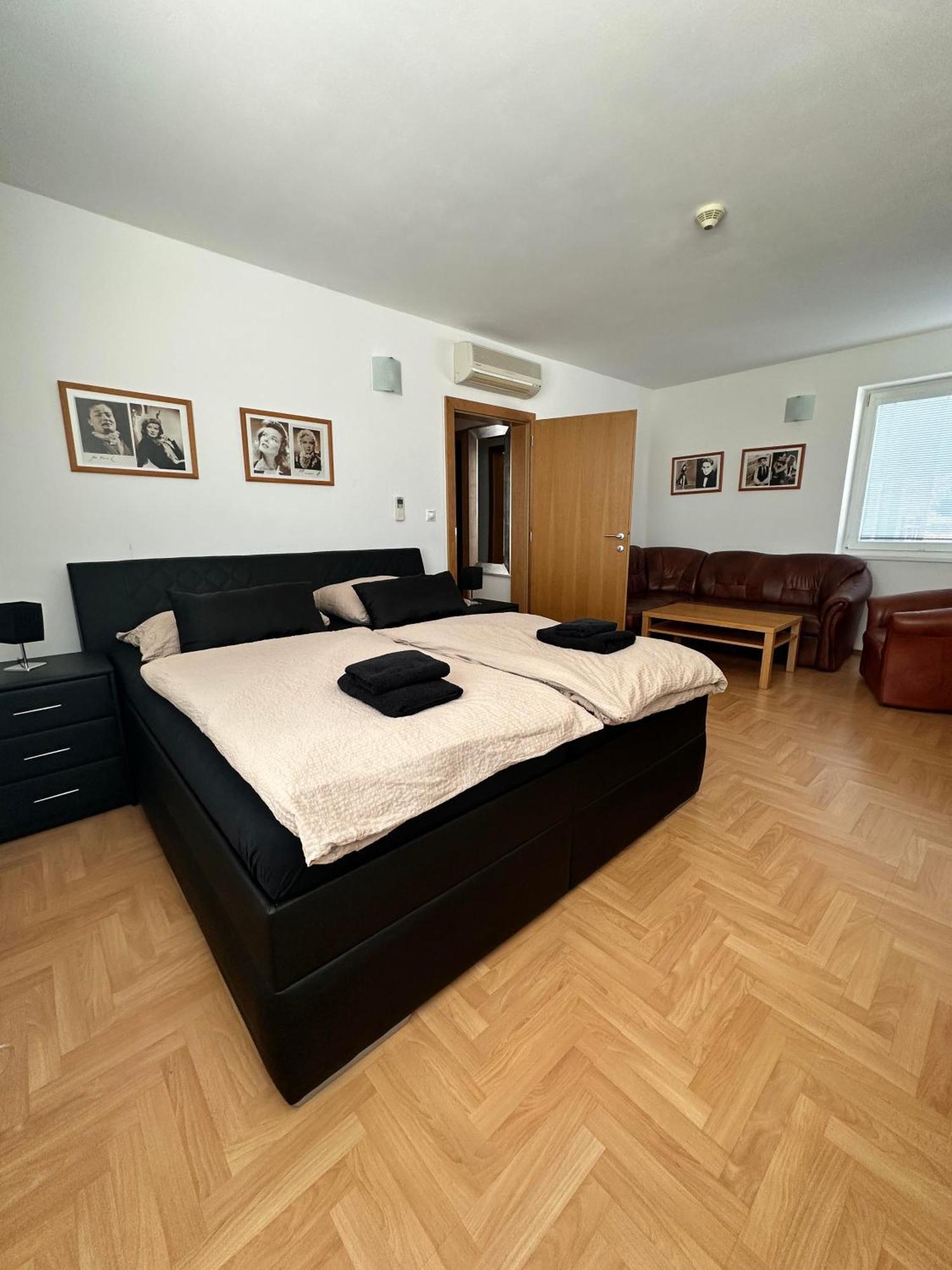Hotel Muza Kosice Exterior photo